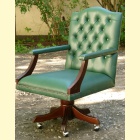 Obrotowy fotel z mahoniu - skóra ekologiczna